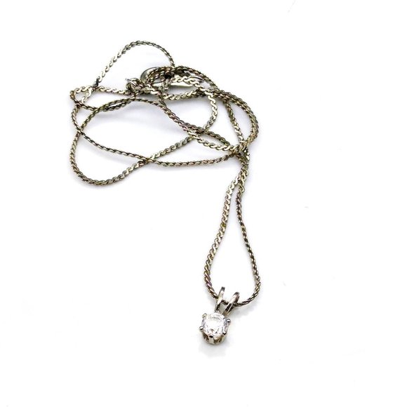 Vintage CZ Solitaire Classic Pendant Necklace on Delicate Silver Tone Chain - Picture 2 of 4